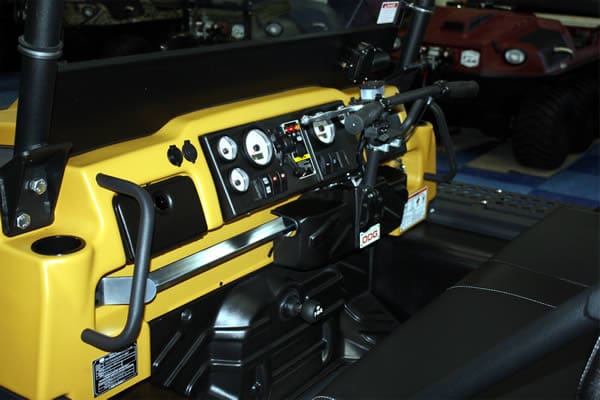 lineman_dash.jpg lineman_dash.jpg